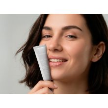 Timeless Lips -Volumennövelő Ajakszérum 13 ML